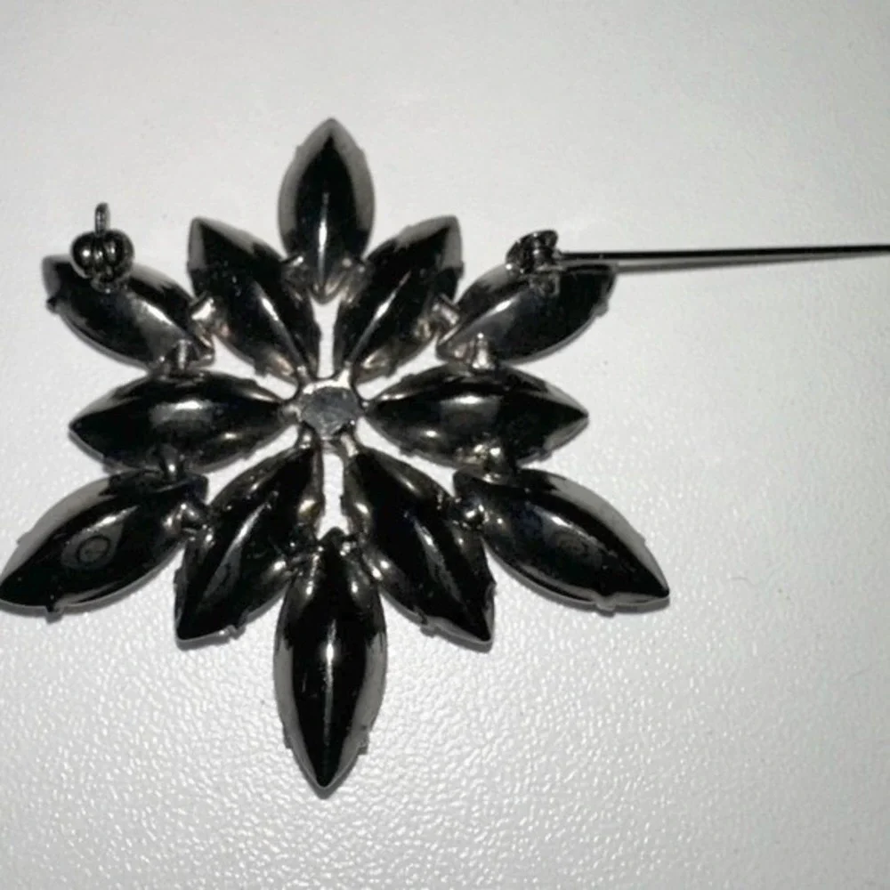 Vintage Pink Marquise Rhinestone Sunburst Brooch Gunmetal Tone‎ Flower Pin J-01